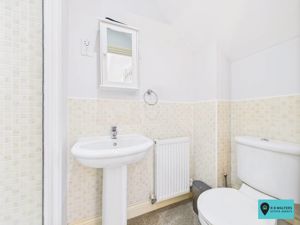 En Suite - click for photo gallery